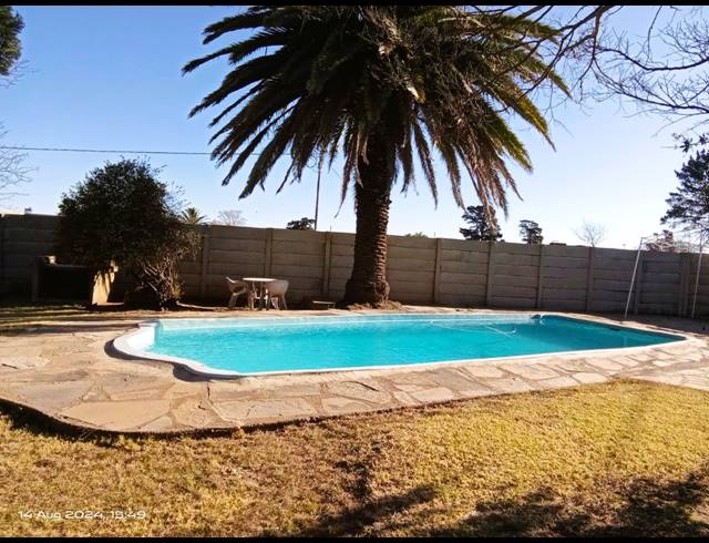 4 BEDROOM HOUSE FOR SALE IN JAMESON PARK